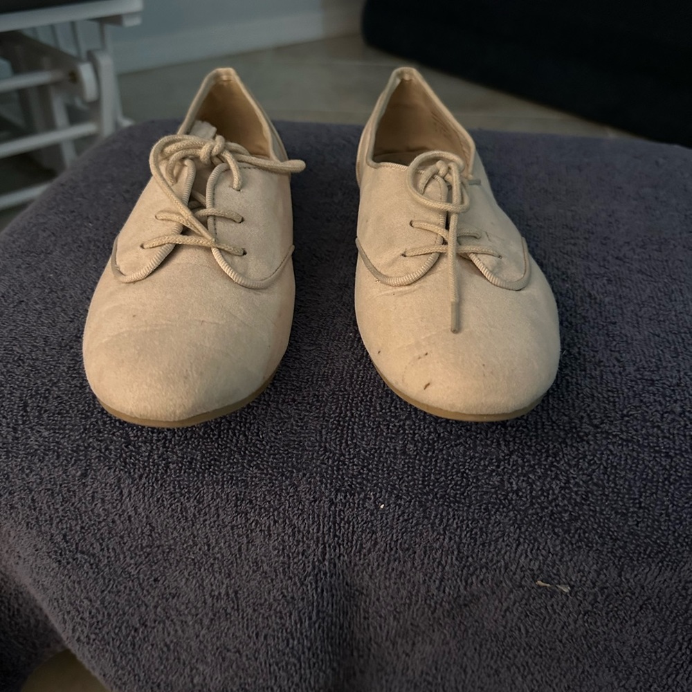 ALDO Oxford Light Pink Women’s Size 8